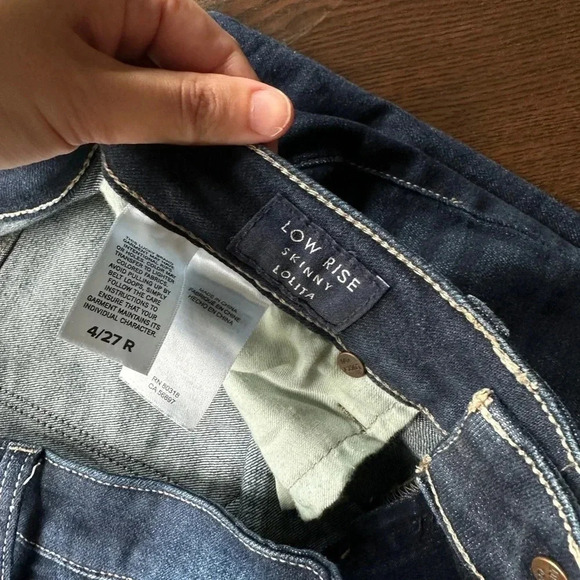 Lucky Brand Skinny Jeans Size 4 Low Rise - Picture 4 of 8